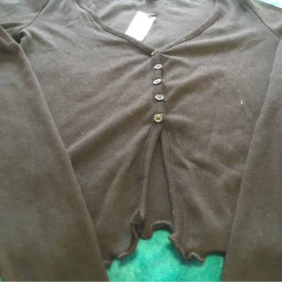 3 Crop Tops!!! (black, white and grey) - Picture 7 of 9